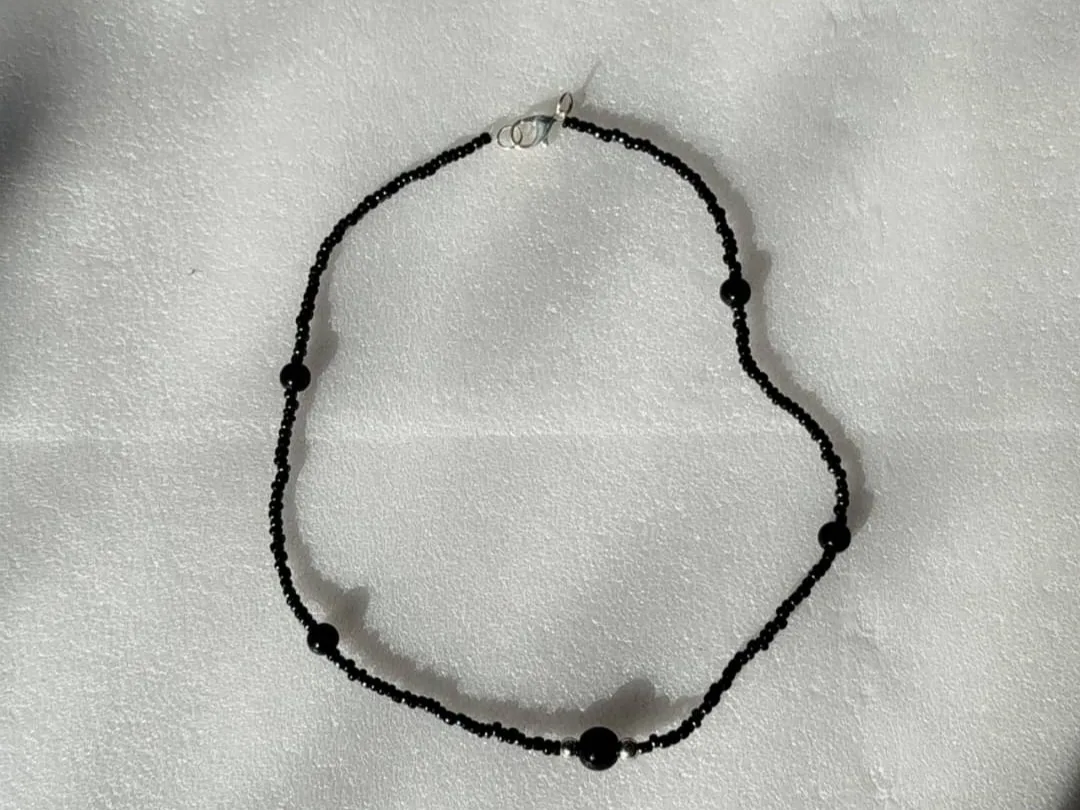Collar sencillo negro