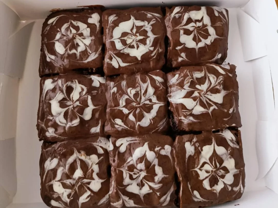 Brownie fit de avena con cobertura de chocolate