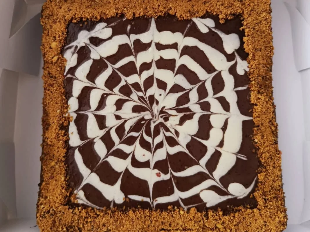 Cake de brownie de avena
