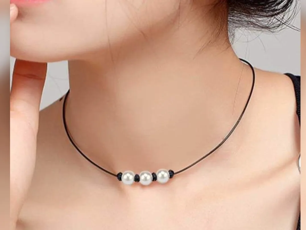 Collar Sencillo de Hilo y Perlas