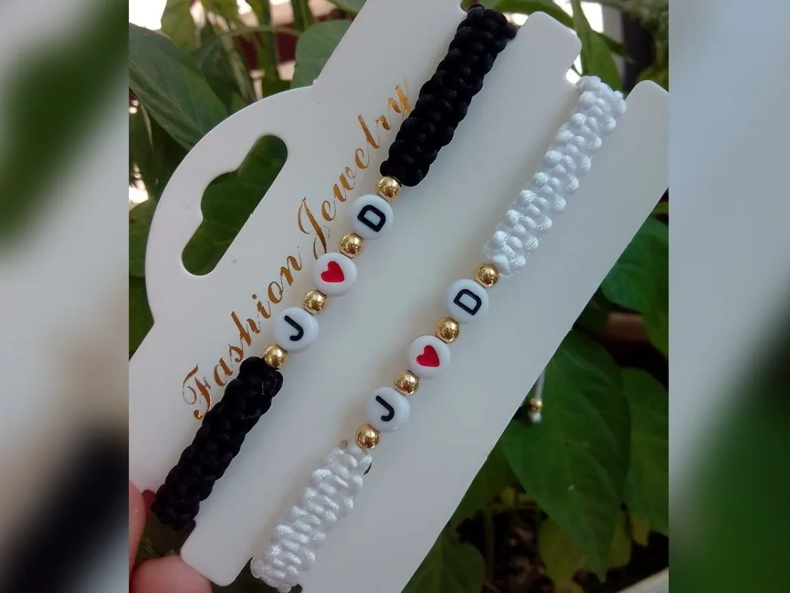 Pulseras con iniciales