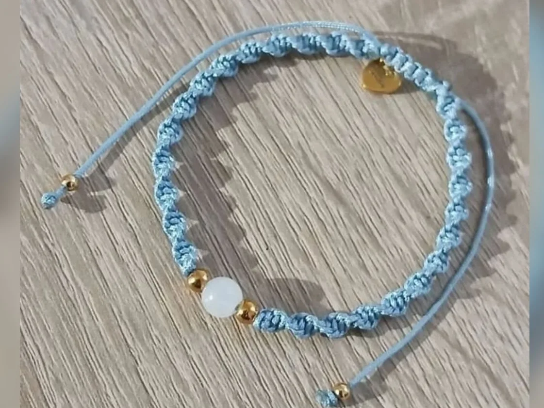 Pulsera con perla y tejido en espiral